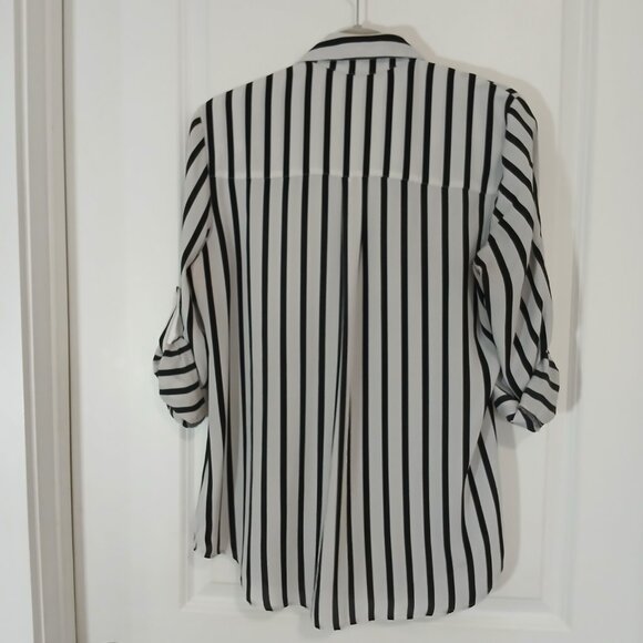 Express Portofino Shirt Women’s Medium Black White Stripe Button Front Blouse - Picture 3 of 8